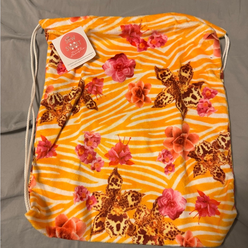 Stylish Floral Drawstring Bag